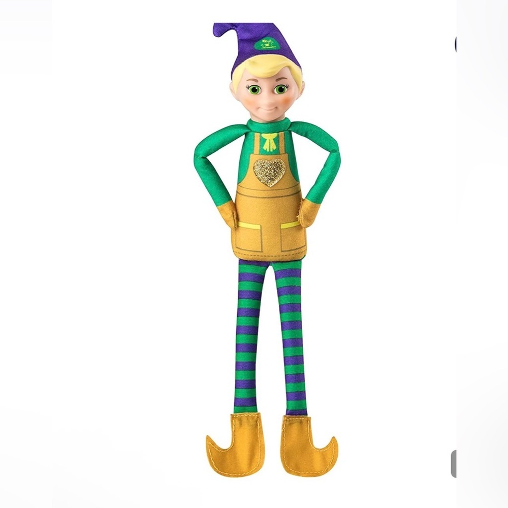 ELF Decor with Green and Gold Outfit